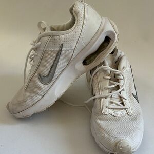 Women’s Nike Air Max INTRLK Lite Size 7.5